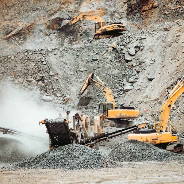 heavy-duty-machinery-working-on-quarry-9REFELU.jpg